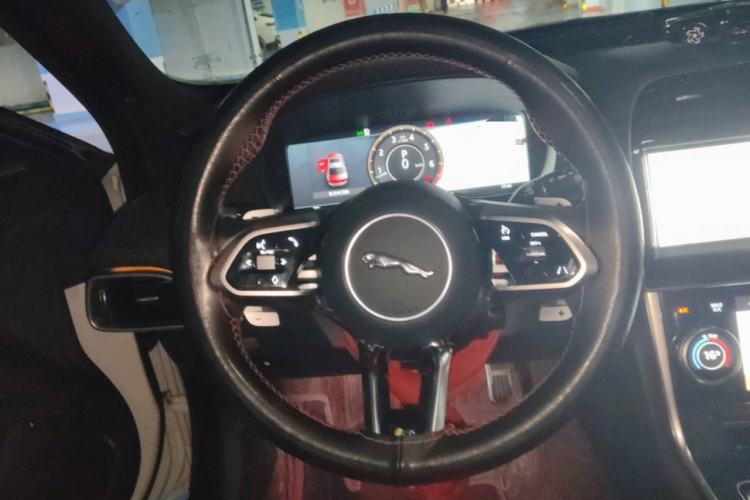 Used Jaguar XEL 2021 2.0T 250 PS R-DYNAMIC S Advanced Sport Edition Steering Wheel