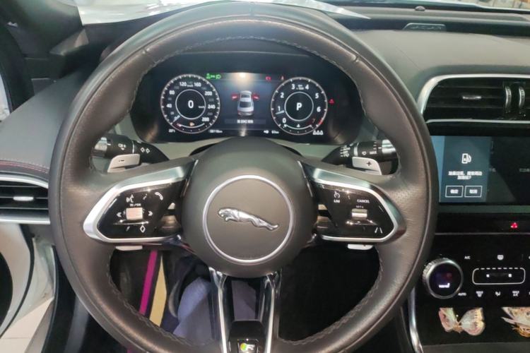 Used Jaguar XEL 2021 2.0T 250 PS R-DYNAMIC S Advanced Sport Edition Steering Wheel
