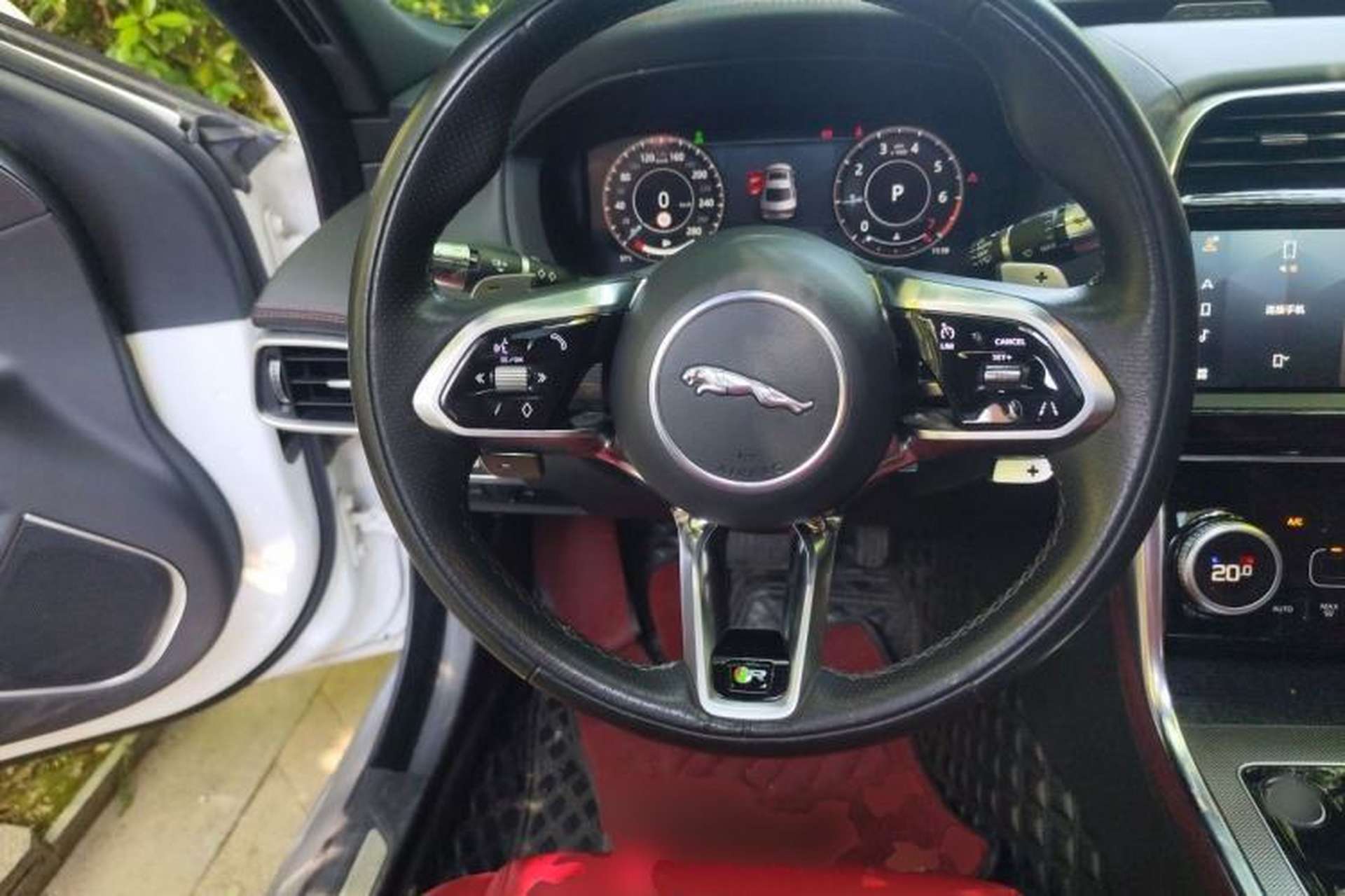 Used Jaguar XEL 2021 2.0T 250 PS R-DYNAMIC S Advanced Sport Edition Steering Wheel