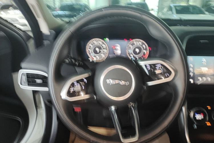 Used Jaguar XEL 2021 2.0T 250 PS S Progressive Elegance Edition Steering Wheel