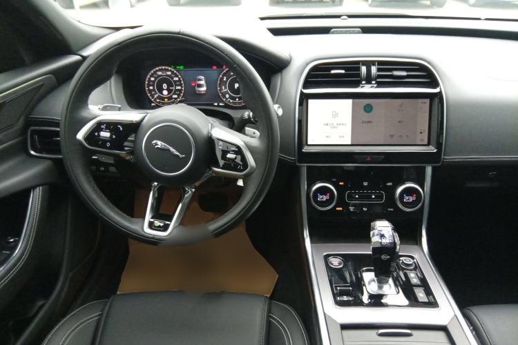 Used Jaguar XEL 2021 2.0T 250 PS R-DYNAMIC S Advanced Sport Edition Steering Wheel