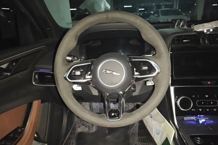 Used Jaguar XEL 2021 2.0T 250 PS R-DYNAMIC S Advanced Sport Edition Steering Wheel