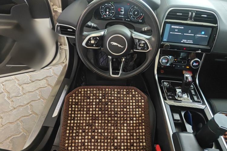 Used Jaguar XEL 2021 2.0T 250 PS S Progressive Elegance Edition Steering Wheel