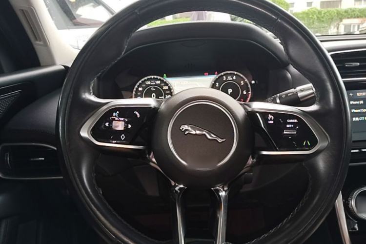 Used Jaguar XEL 2021 2.0T 250 PS S Progressive Elegance Edition Steering Wheel