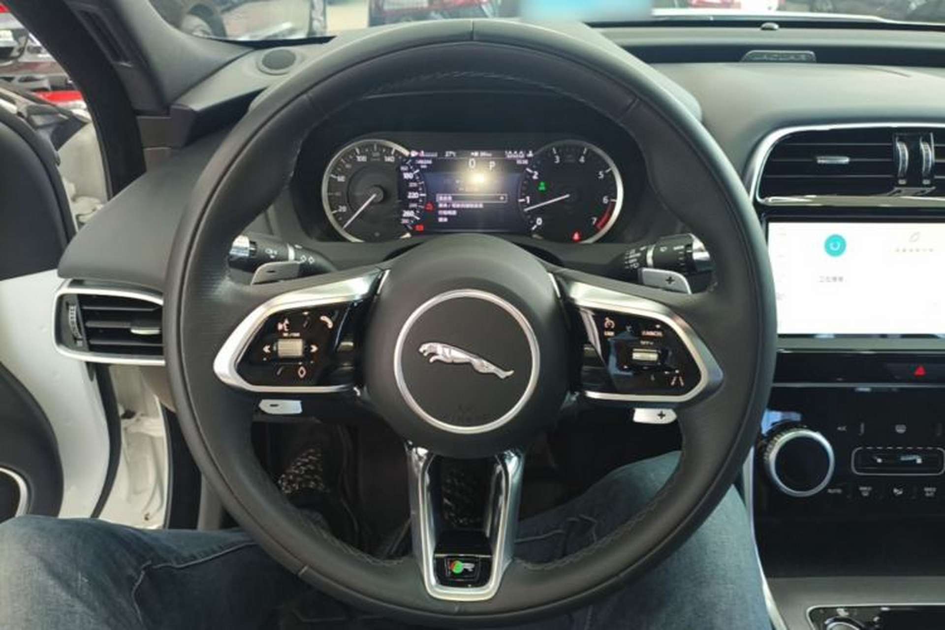 Used Jaguar XEL 2021 2.0T 200PS R-DYNAMIC Youth Sports Edition Steering Wheel