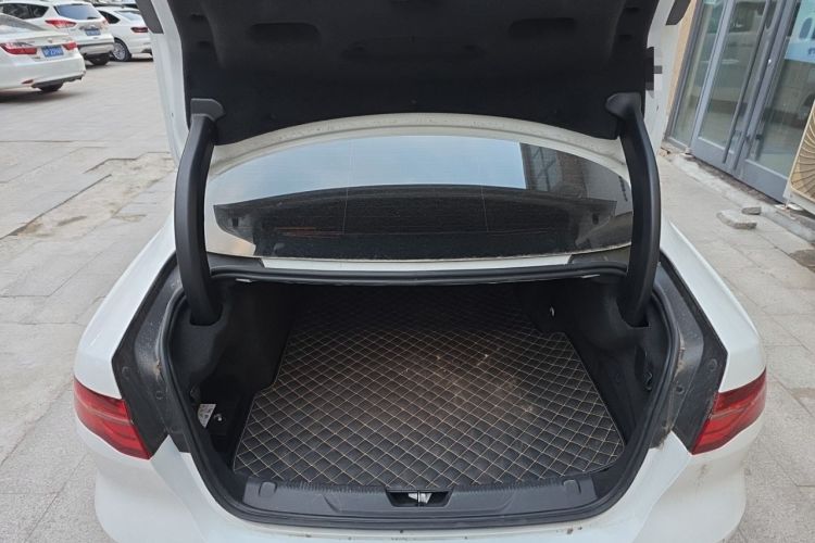 Used Jaguar XEL 2021 2.0T 250 PS R-DYNAMIC S Advanced Sport Edition Trunk
