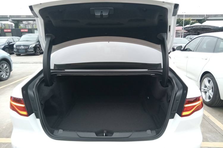 Used Jaguar XEL 2021 2.0T 250 PS R-DYNAMIC S Advanced Sport Edition Trunk