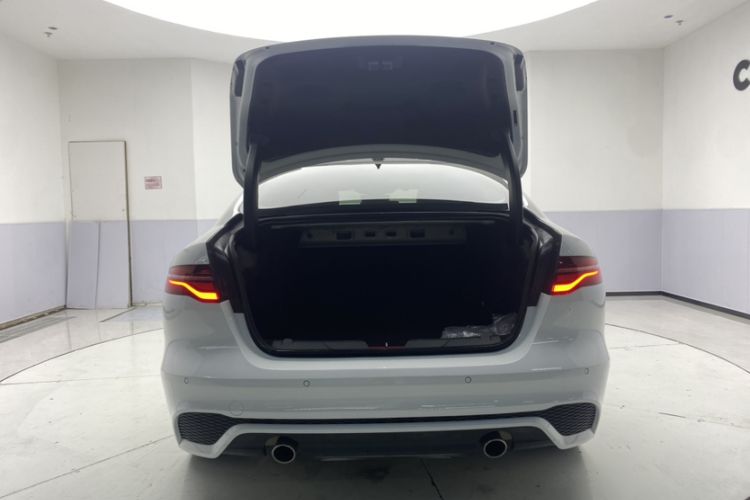 Used Jaguar XEL 2021 2.0T 250 PS Black Edition Sport Version Trunk
