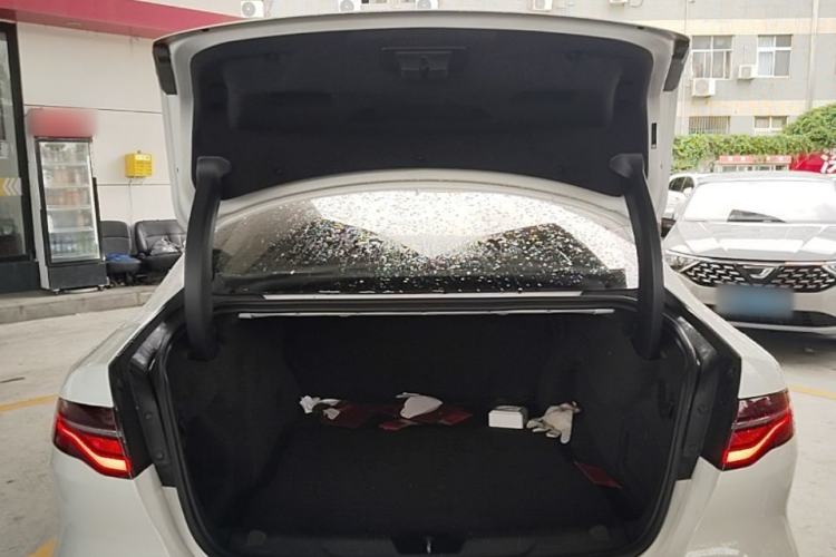 Used Jaguar XEL 2021 2.0T 250 PS S Progressive Elegance Edition Trunk