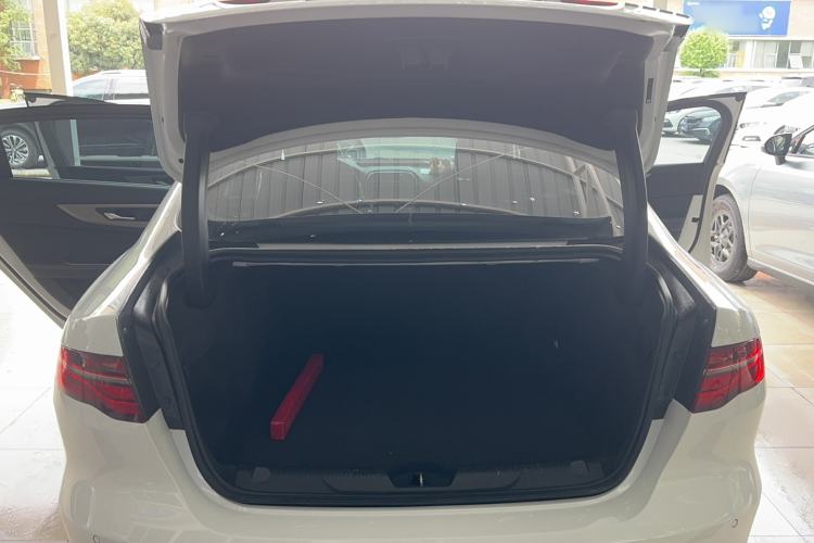 Used Jaguar XEL 2021 2.0T 250 PS R-DYNAMIC S Advanced Sport Edition Trunk