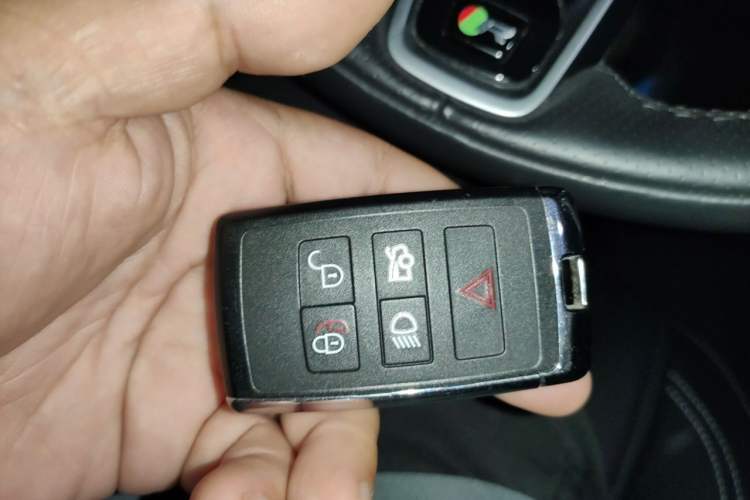 Used Jaguar XEL 2021 2.0T 200PS R-DYNAMIC Youth Sports Edition Vehicle Key