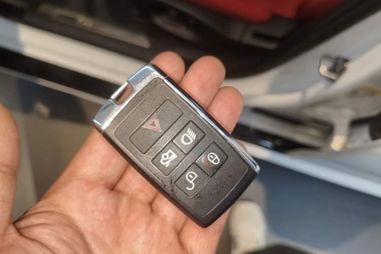 Used Jaguar XEL 2021 2.0T 250 PS Black Edition Sport Version Vehicle Key