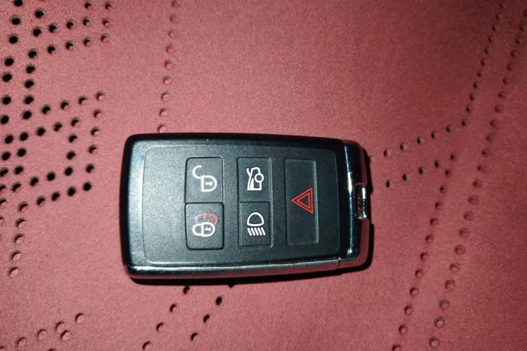Used Jaguar XEL 2021 2.0T 250 PS R-DYNAMIC S Advanced Sport Edition Vehicle Key