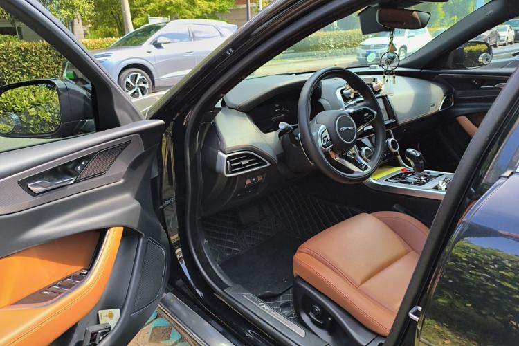 Used Jaguar XEL 2022 2.0T 250 PS R-DYNAMIC S Advanced Sport Edition Driver Seat