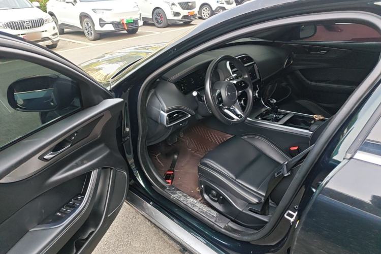 Used Jaguar XEL 2022 2.0T 250 PS R-DYNAMIC S Advanced Sport Edition Driver Seat