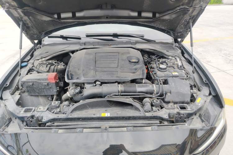 Used Jaguar XEL 2022 2.0T 250 PS R-DYNAMIC S Advanced Sport Edition Engine Bay