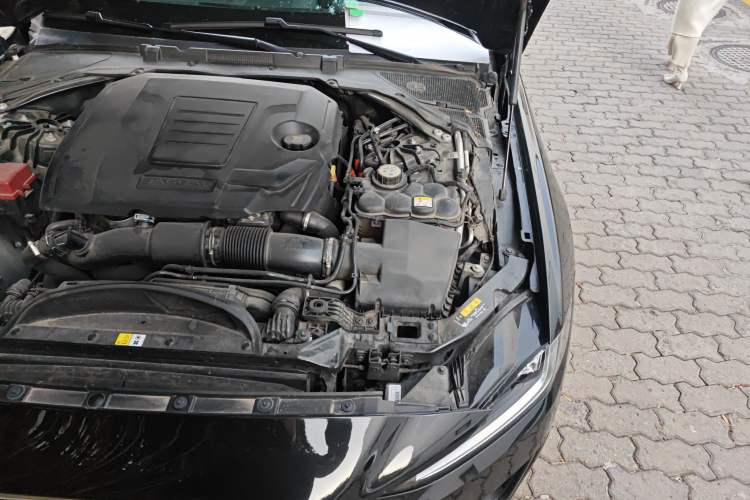 Used Jaguar XEL 2022 2.0T 250 PS R-DYNAMIC S Advanced Sport Edition Engine Bay Left