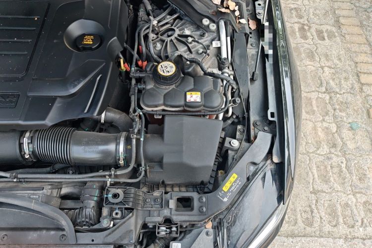Used Jaguar XEL 2022 2.0T 250 PS R-DYNAMIC S Advanced Sport Edition Engine Bay Left