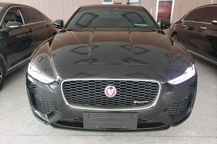 Used Jaguar XEL 2022 2.0T 250 PS R-DYNAMIC S Advanced Sport Edition Front