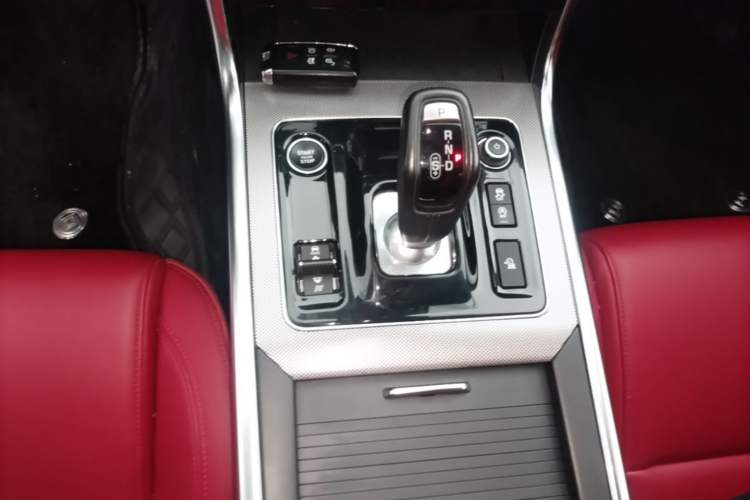 Used Jaguar XEL 2022 2.0T 250 PS R-DYNAMIC S Advanced Sport Edition Gear Lever