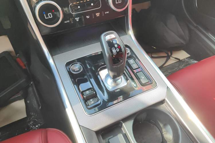 Used Jaguar XEL 2022 2.0T 250 PS R-DYNAMIC S Advanced Sport Edition Gear Lever