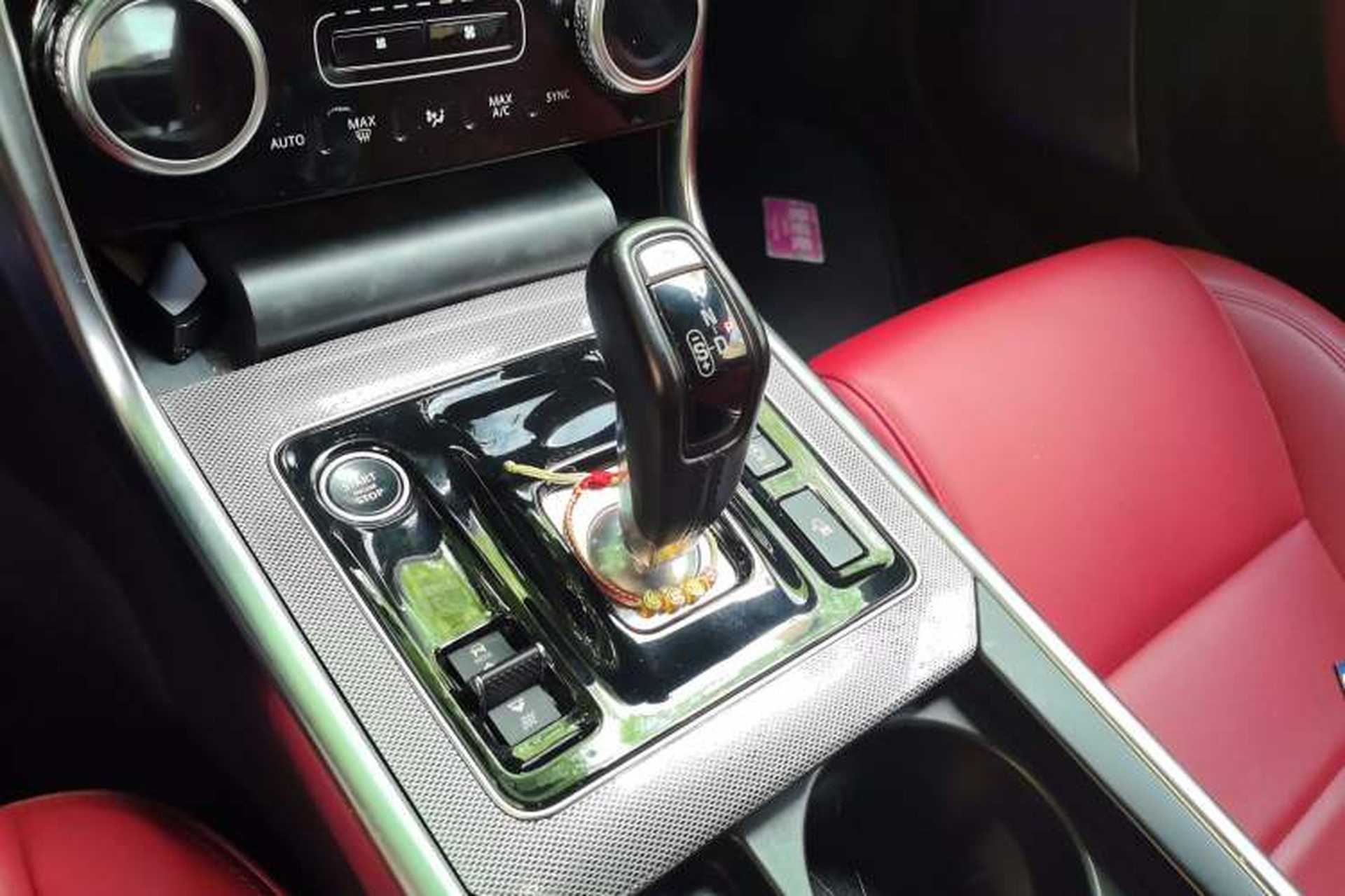 Used Jaguar XEL 2022 2.0T 250 PS R-DYNAMIC S Advanced Sport Edition Gear Lever