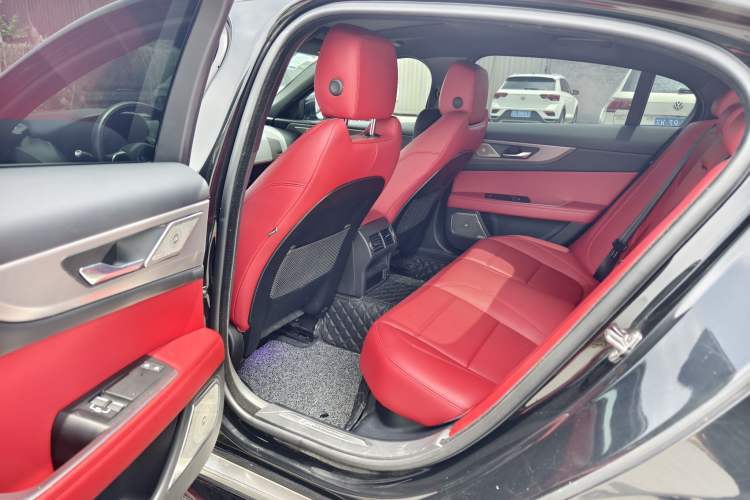 Used Jaguar XEL 2022 2.0T 250 PS R-DYNAMIC S Advanced Sport Edition Interior 3