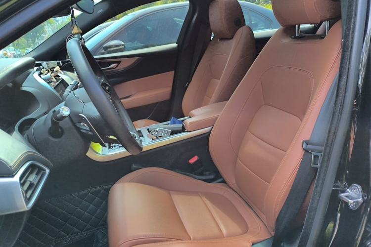 Used Jaguar XEL 2022 2.0T 250 PS R-DYNAMIC S Advanced Sport Edition Left Front Seat