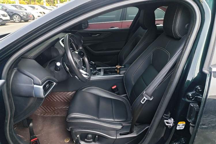 Used Jaguar XEL 2022 2.0T 250 PS R-DYNAMIC S Advanced Sport Edition Left Front Seat