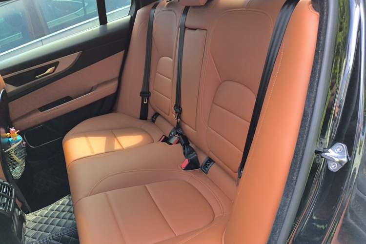 Used Jaguar XEL 2022 2.0T 250 PS R-DYNAMIC S Advanced Sport Edition Left Rear Seat
