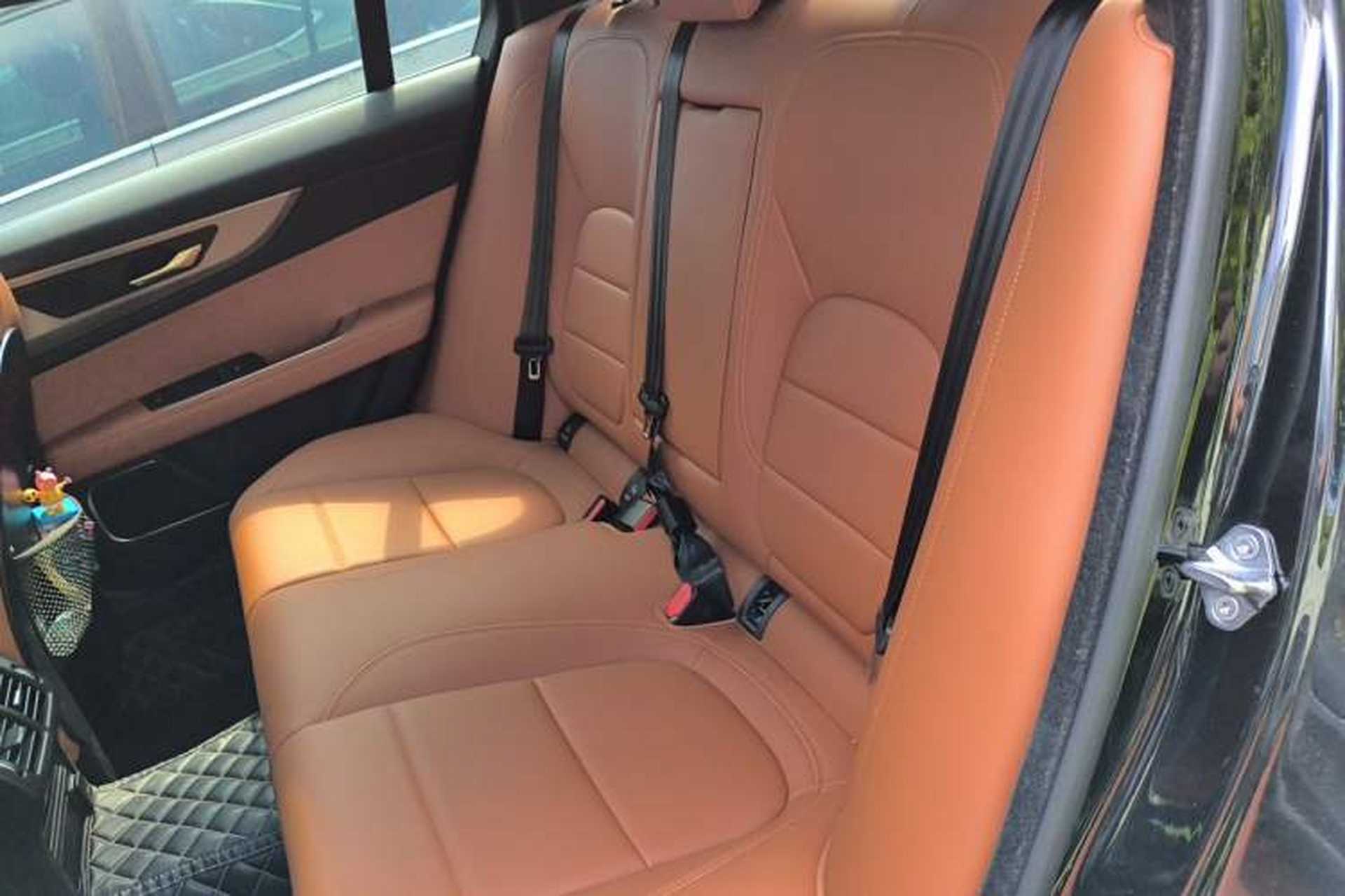 Used Jaguar XEL 2022 2.0T 250 PS R-DYNAMIC S Advanced Sport Edition Left Rear Seat
