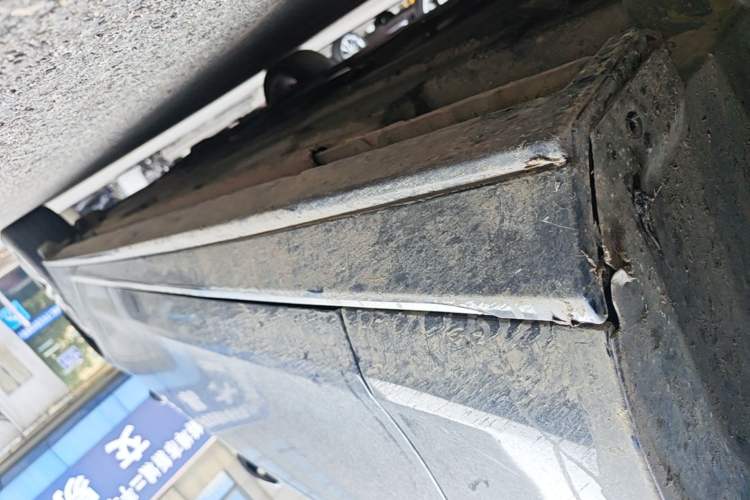 Used Jaguar XEL 2022 2.0T 250 PS R-DYNAMIC S Advanced Sport Edition Left Side Sill