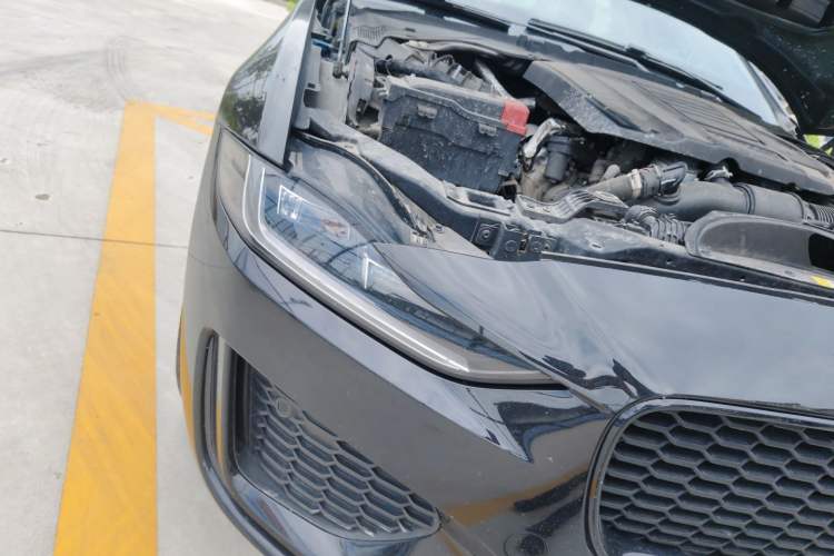 Used Jaguar XEL 2022 2.0T 250 PS R-DYNAMIC S Advanced Sport Edition Right Front Headlight