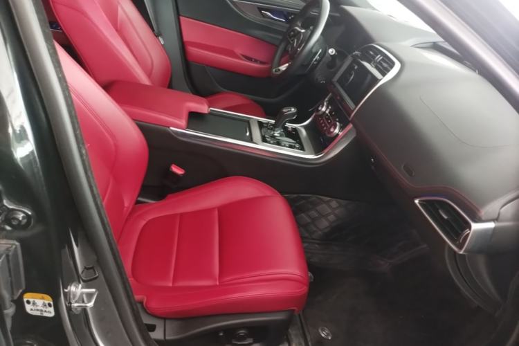 Used Jaguar XEL 2022 2.0T 250 PS R-DYNAMIC S Advanced Sport Edition Right Front Seat