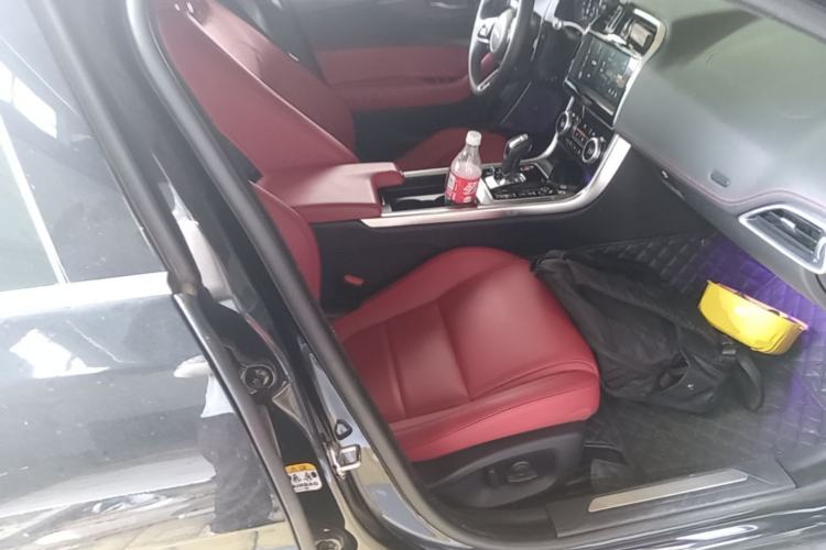 Used Jaguar XEL 2022 2.0T 250 PS R-DYNAMIC S Advanced Sport Edition Right Front Seat