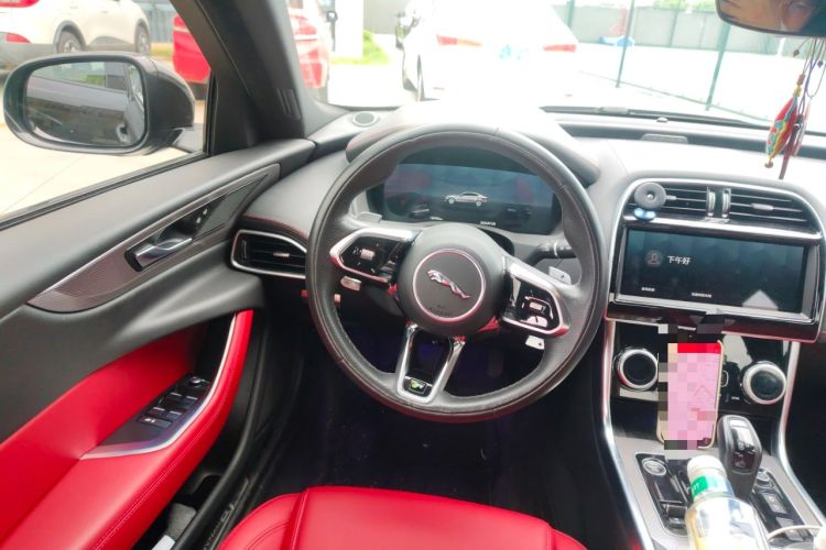 Used Jaguar XEL 2022 2.0T 250 PS R-DYNAMIC S Advanced Sport Edition Steering Wheel