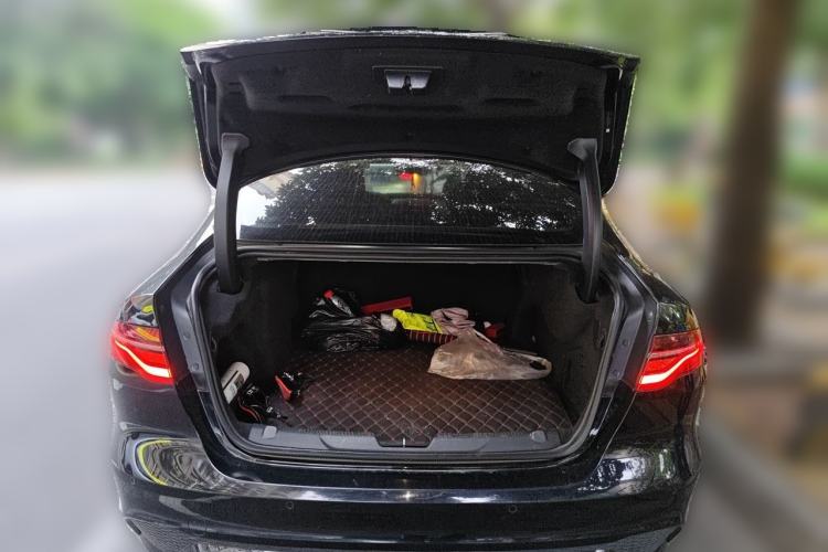Used Jaguar XEL 2022 2.0T 250 PS R-DYNAMIC S Advanced Sport Edition Trunk