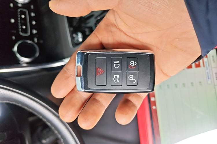 Used Jaguar XEL 2022 2.0T 250 PS R-DYNAMIC S Advanced Sport Edition Vehicle Key