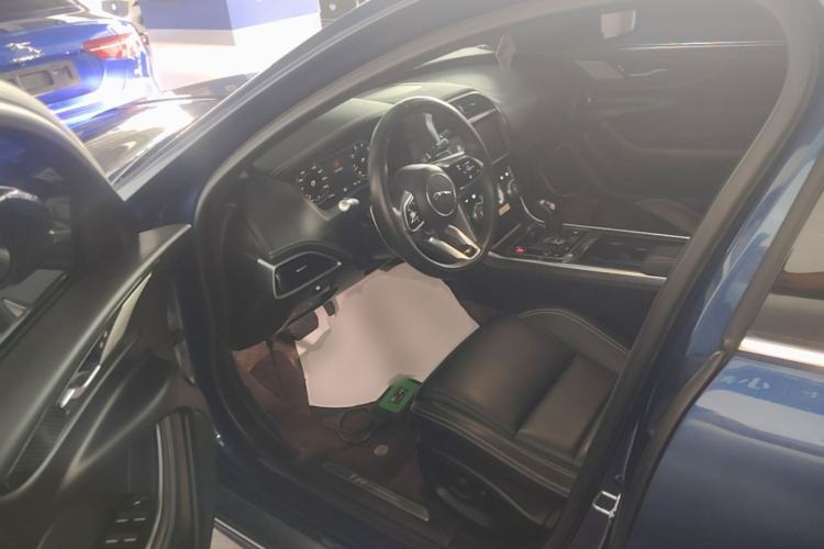 Used Jaguar XEL 2022 2.0T 250 PS R-DYNAMIC S Advanced Sport Edition Driver Seat