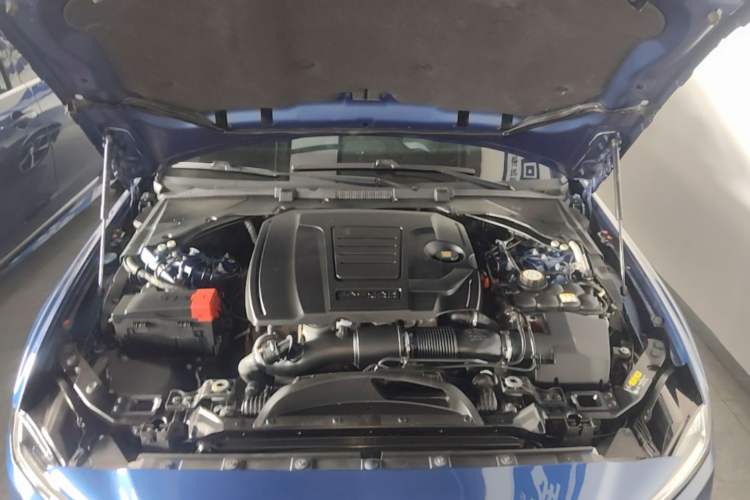 Used Jaguar XEL 2022 2.0T 250 PS R-DYNAMIC S Advanced Sport Edition Engine Bay