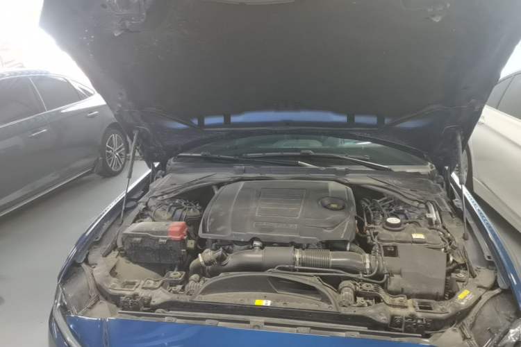 Used Jaguar XEL 2022 2.0T 250 PS R-DYNAMIC S Advanced Sport Edition Engine Bay
