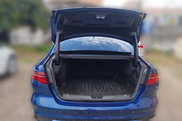 Used Jaguar XEL 2022 2.0T 250 PS R-DYNAMIC S Advanced Sport Edition Trunk