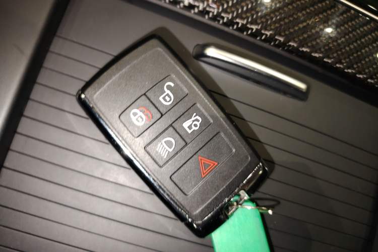 Used Jaguar XEL 2022 2.0T 250 PS R-DYNAMIC S Advanced Sport Edition Vehicle Key