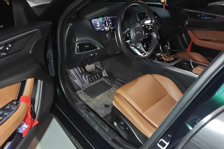 Used Jaguar XEL 2022 2.0T 250 PS R-DYNAMIC S Advanced Sport Edition Driver Seat