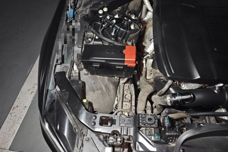 Used Jaguar XEL 2022 2.0T 250 PS R-DYNAMIC S Advanced Sport Edition Engine Bay Right