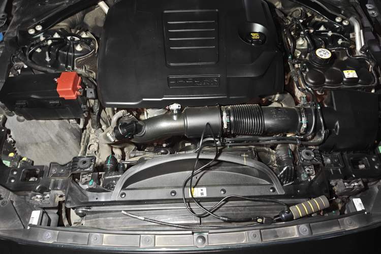 Used Jaguar XEL 2022 2.0T 250 PS R-DYNAMIC S Advanced Sport Edition Engine Bay