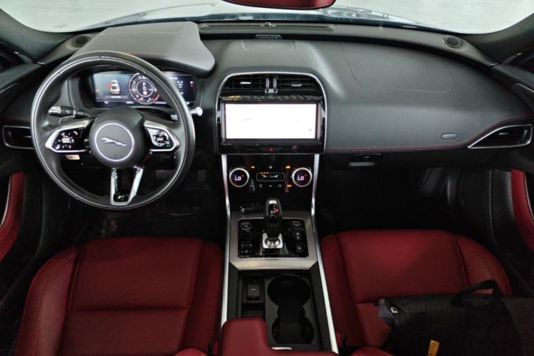 Used Jaguar XEL 2022 2.0T 250 PS R-DYNAMIC S Advanced Sport Edition Center Console