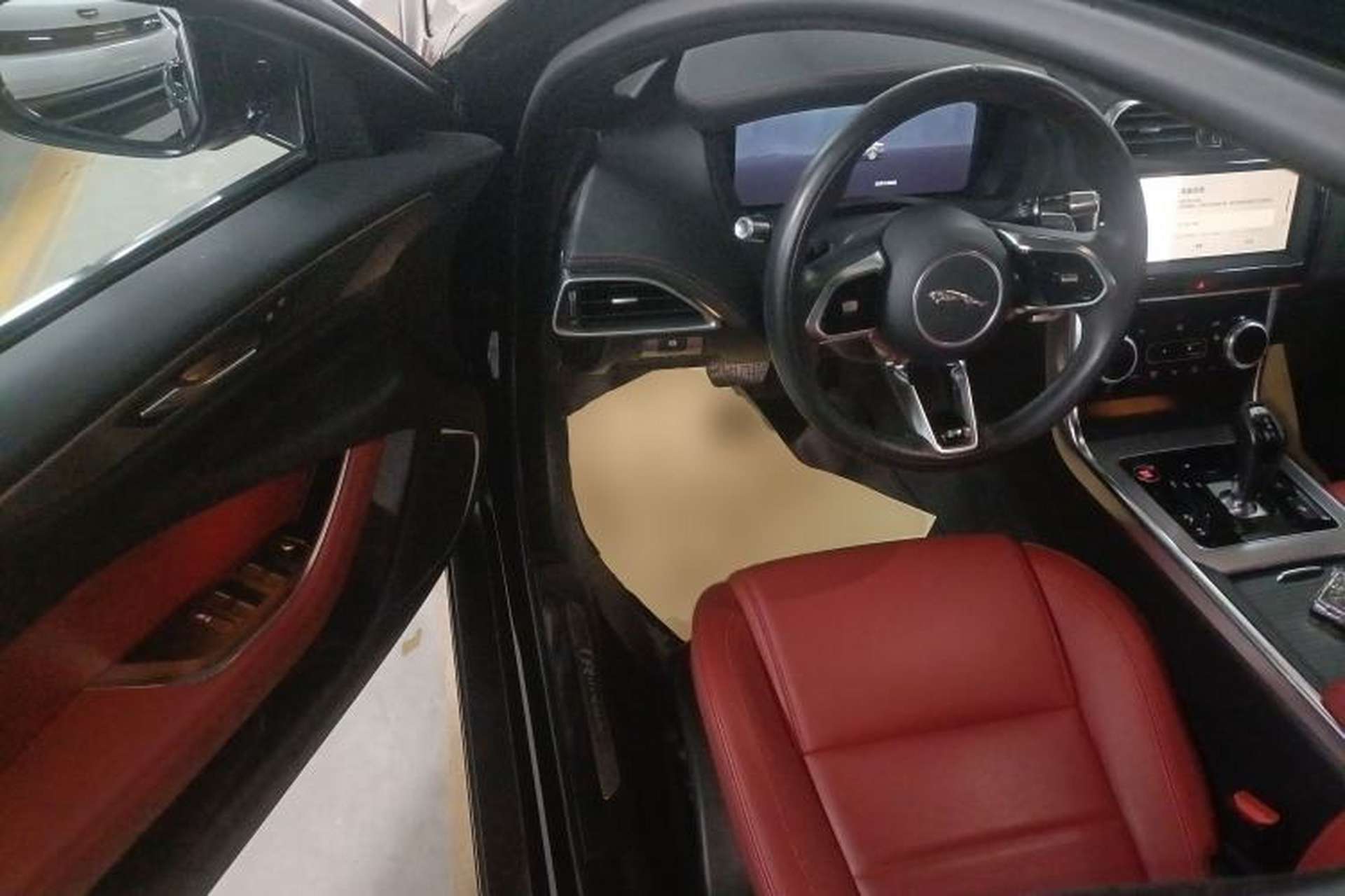 Used Jaguar XEL 2022 2.0T 250 PS R-DYNAMIC S Advanced Sport Edition Driver Seat