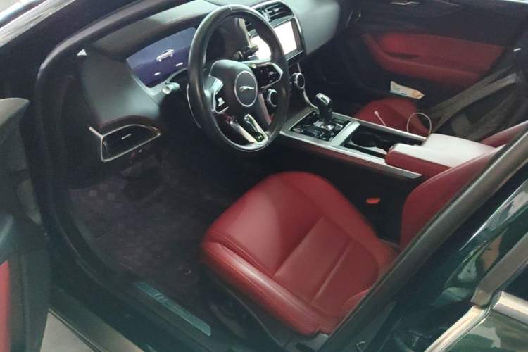 Used Jaguar XEL 2022 2.0T 250 PS R-DYNAMIC S Advanced Sport Edition Driver Seat