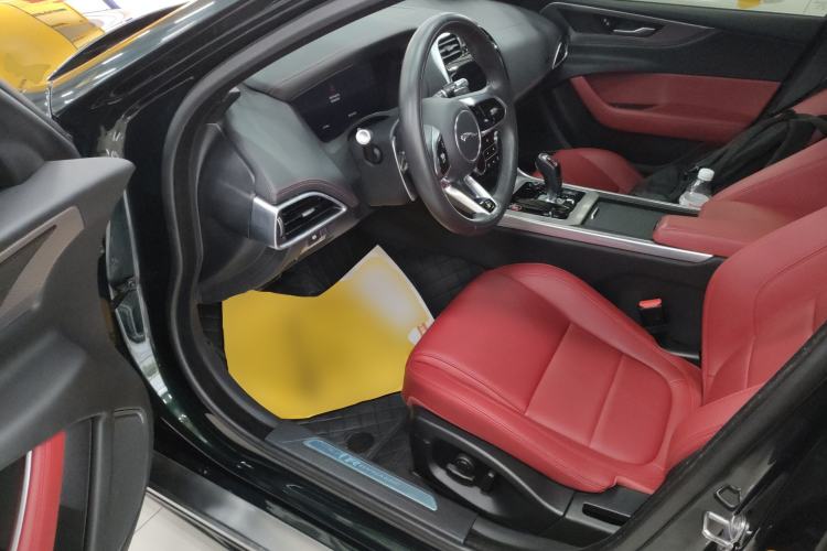 Used Jaguar XEL 2022 2.0T 250 PS R-DYNAMIC S Advanced Sport Edition Driver Seat